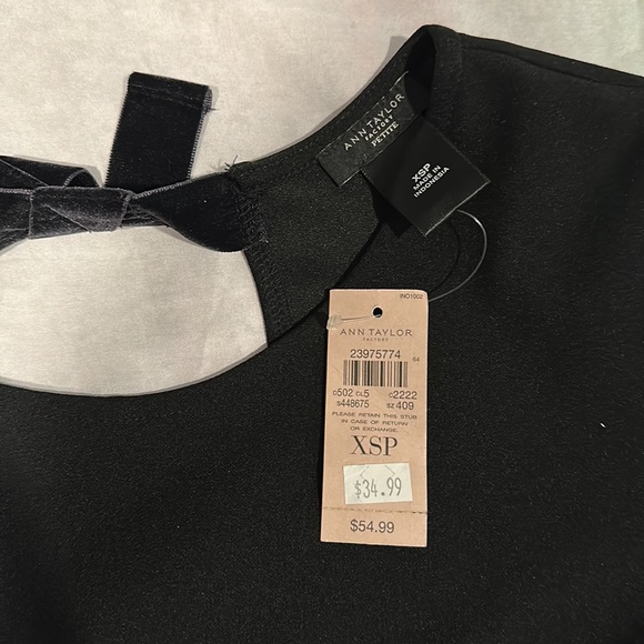 Black blouse (plain front, beautiful sequence and embroidery work on the back) - Picture 3 of 3